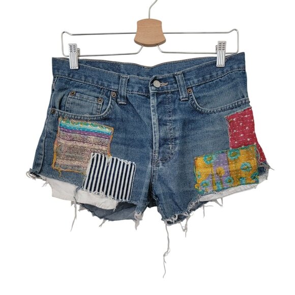 Levi's 501 Women's Distressed Patchwork Button Fly Denim Cut Off Shorts Sz W32 - Picture 1 of 9